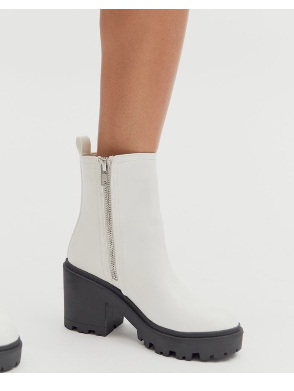 Urban Outfitters White Platform Zip Ankle Boots - Picture 2 of 3